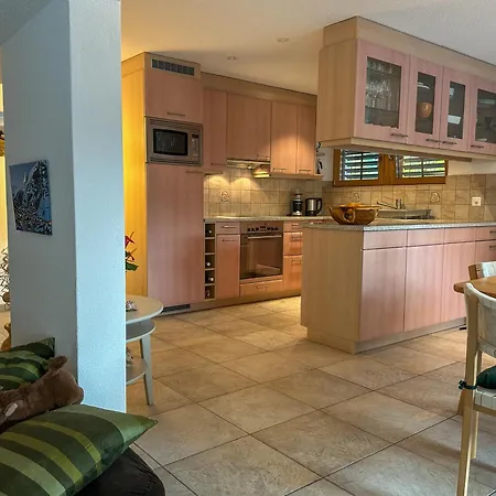 Apartment Lindi- Inspiring Place With View Over