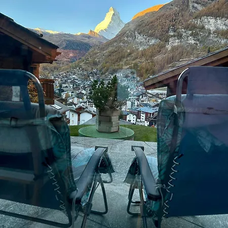 Lindi- Inspiring Place With View Over شقة زيرمات